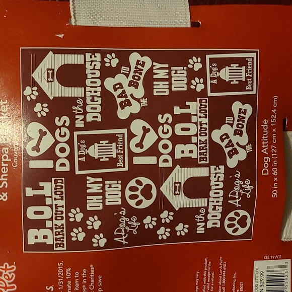 NWT Dog Attitude Microplush and Sherpa Blanket Red and White 50" by 60" - Picture 2 of 4